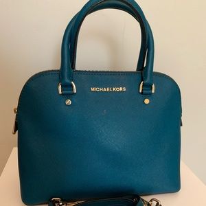 EUC, jungle green Michael Kors crossbody/top handle bag❤️